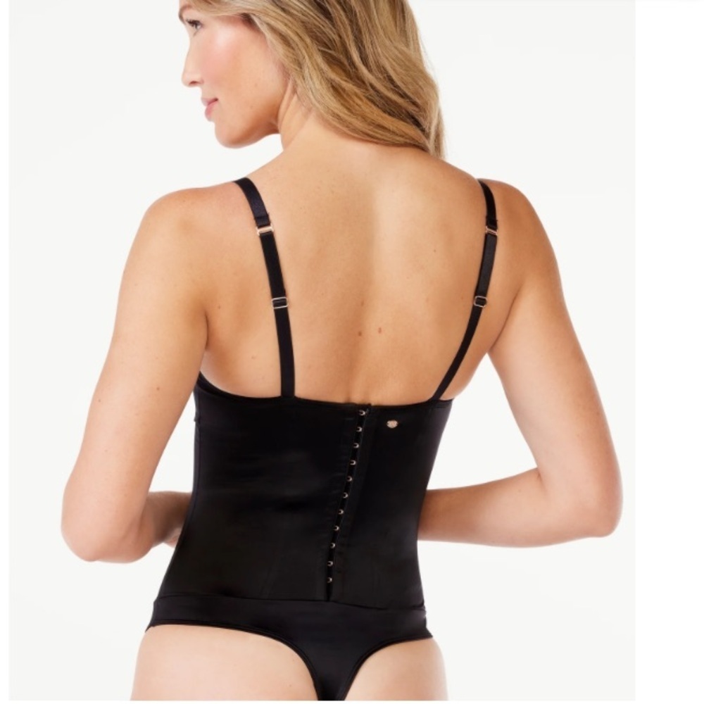 Sophia Vergara Satin Adjustable Thong body shaper! New